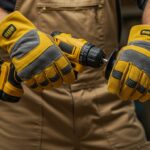 ¿Por Qué es Tan Importante Usar Guantes de Seguridad en el Trabajo?