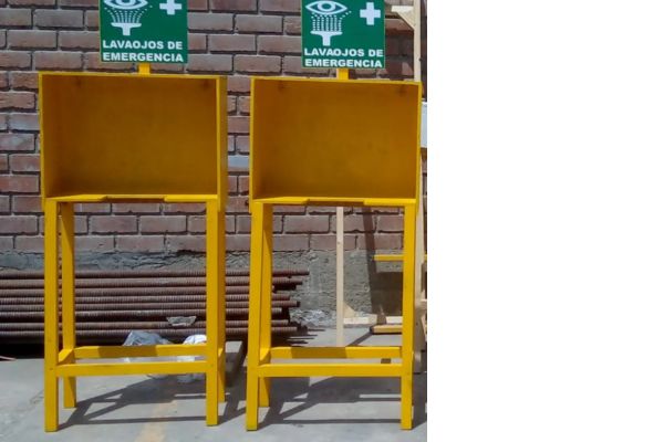 Venta de lavaojos en obras de campo Lima Peru